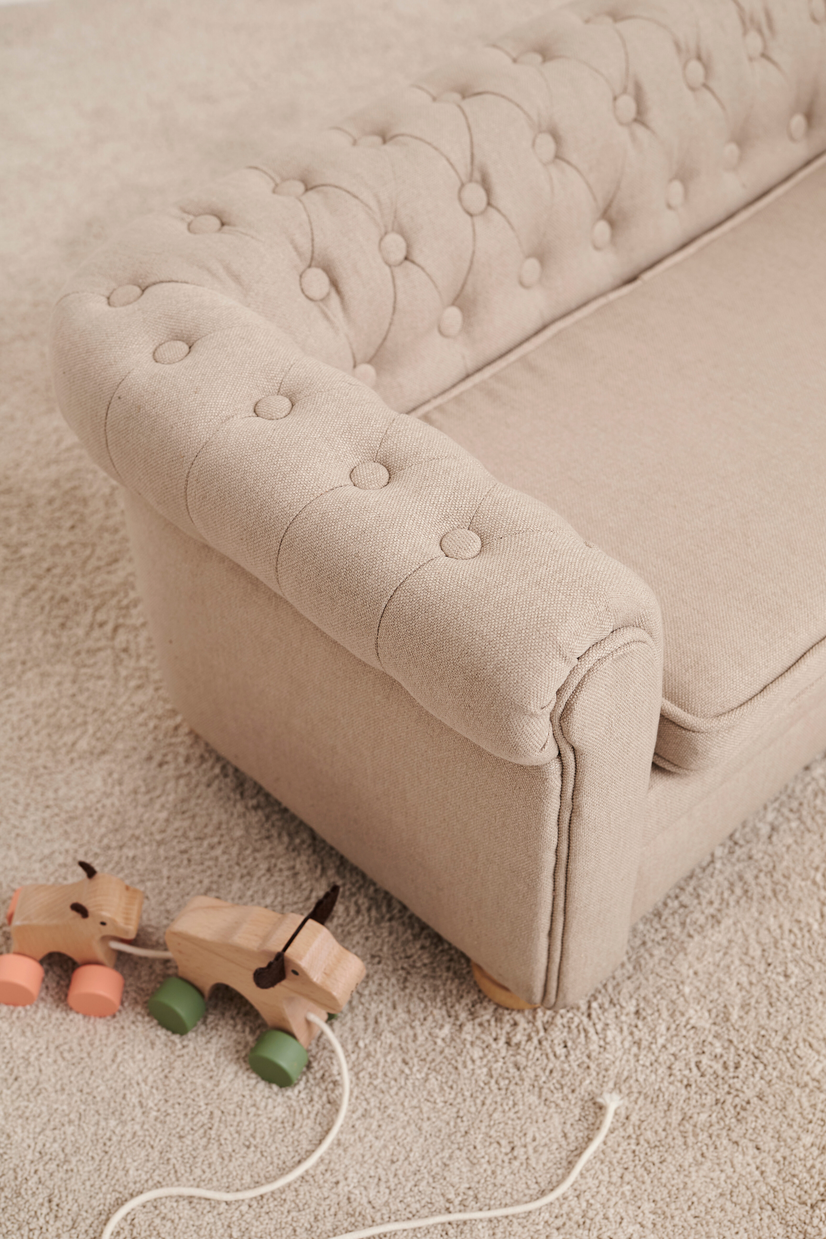 Chesterfield deals mini sofa