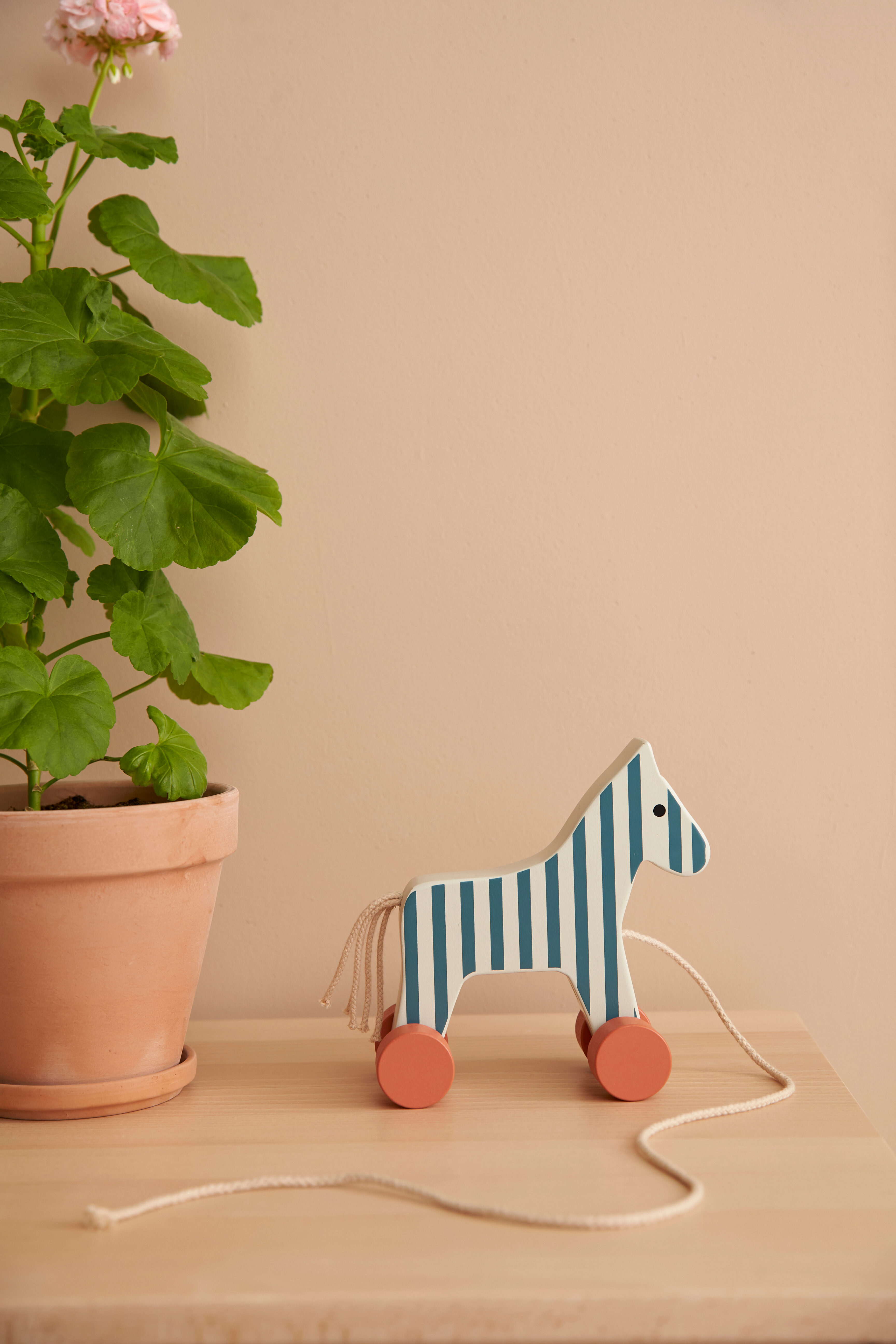 Horse pull toy online