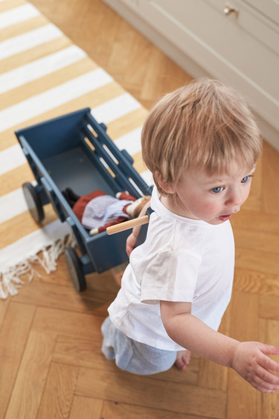 Baby store doll wagon