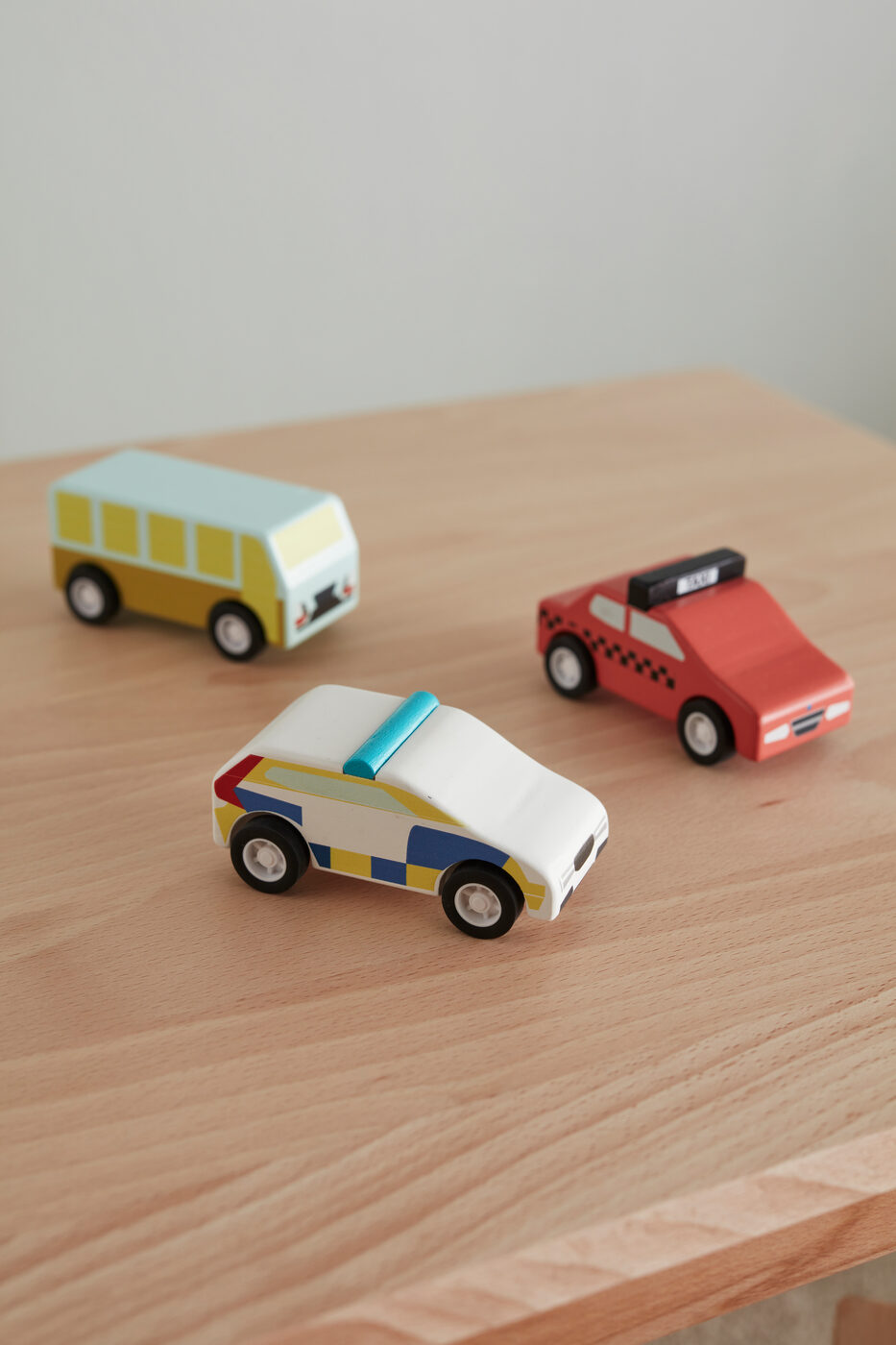Set de 5 mini voitures a friction, vehicules-garages